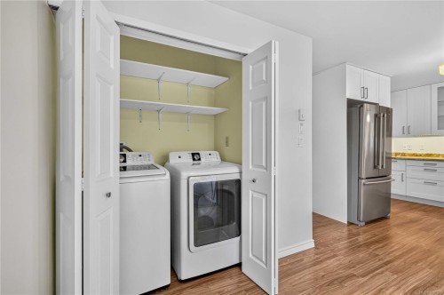 #9-3966 Cedar Hill Cross Rd, Saanich, BC 