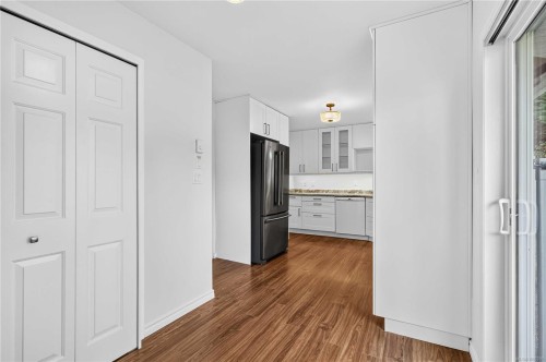 #9-3966 Cedar Hill Cross Rd, Saanich, BC 