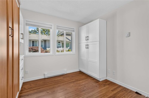 #9-3966 Cedar Hill Cross Rd, Saanich, BC 