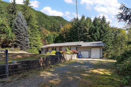 8133 Miracle Close, Youbou, BC 