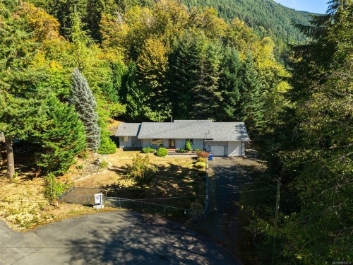8133 Miracle Close, Youbou, BC 