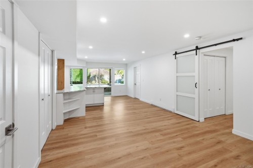 211 Saturna Dr, Qualicum Beach, BC 