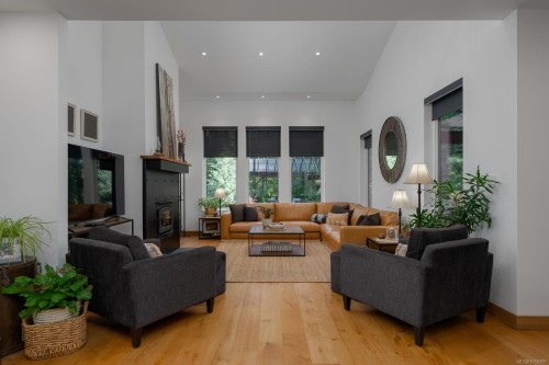 5625 Willow Rd, Port Alberni, BC 
