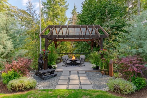 5625 Willow Rd, Port Alberni, BC 