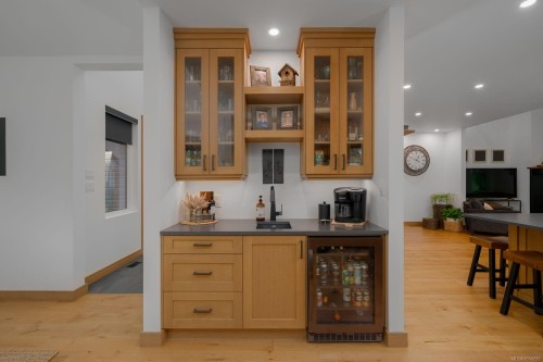 5625 Willow Rd, Port Alberni, BC 