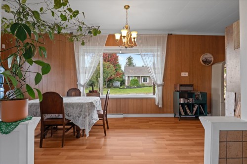 Salon - 302 Rue Langevin, Saint-Odilon-De-Cranbourne, QC 