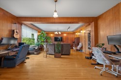 Salon - 