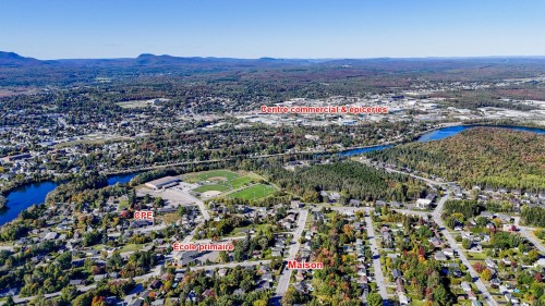 À proximité - 220 Rue Nicolas-Viel, Magog, QC 