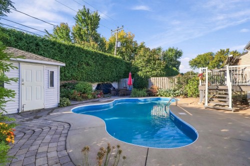 Piscine - 6343 Rue Antoine-Manseau, Longueuil (Saint-Hubert), QC 