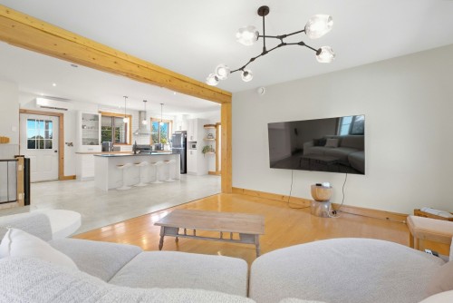 Salon - 8754 Av. Royale, Château-Richer, QC 