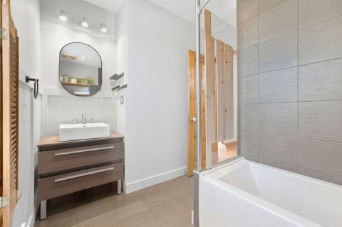 Salle de bains - 8754 Av. Royale, Château-Richer, QC 
