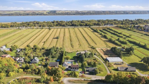 Photo aérienne - 8754 Av. Royale, Château-Richer, QC 