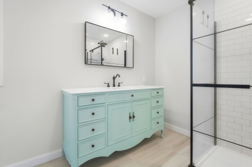 Salle de bains - 8754 Av. Royale, Château-Richer, QC 
