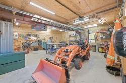 Garage - 