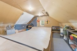 Garage - 
