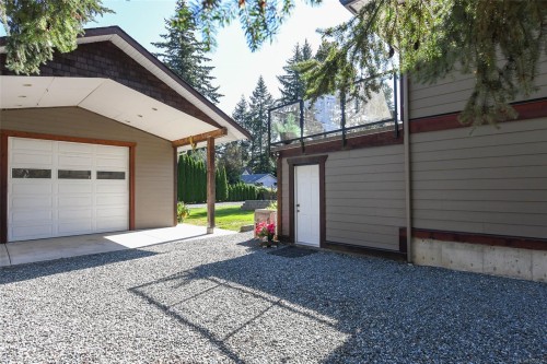 1530 Grayling Dr, Comox, BC 