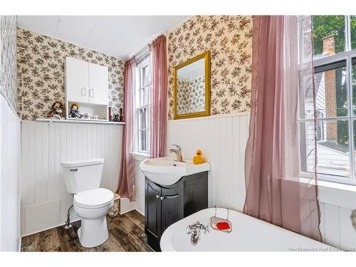 292 Saint John St, Fredericton, NB 