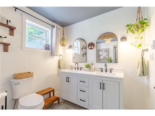 239 Medley St, Fredericton, NB 