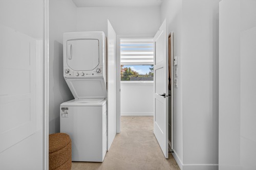 Corridor - 23 Av. Du Soleil, Fossambault-Sur-Le-Lac, QC 