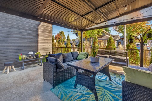 Terrasse - 23 Av. Du Soleil, Fossambault-Sur-Le-Lac, QC 