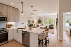#306-7098 Wallace Dr Central Saanich, BC V8M 1G9