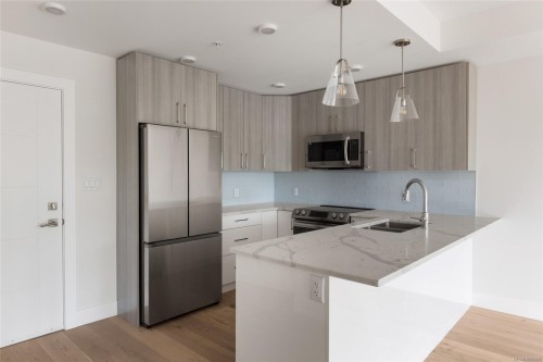 #306-7098 Wallace Dr, Central Saanich, BC 