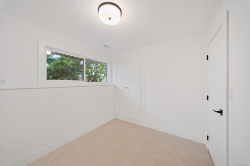 1601 Mileva Lane, Saanich, BC 