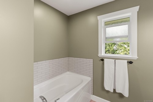 595 Sarum Rise Way, Nanaimo, BC 