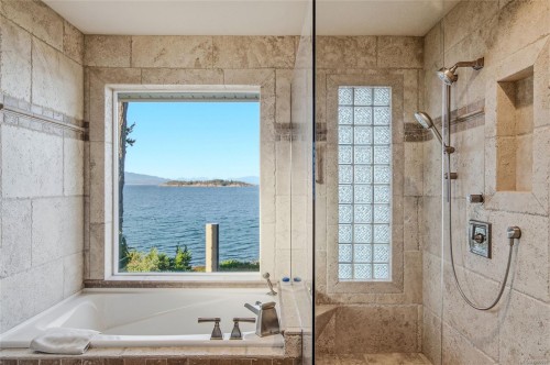 1845 Craig Dr, Nanoose Bay, BC 