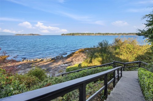 1845 Craig Dr, Nanoose Bay, BC 