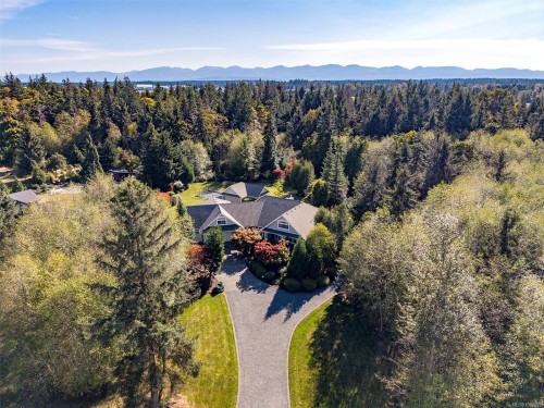 1063 Kincora Lane, Comox, BC 