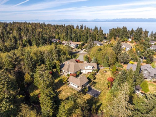 1063 Kincora Lane, Comox, BC 