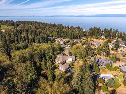 1063 Kincora Lane, Comox, BC 