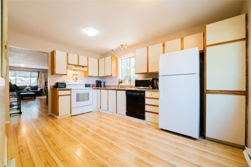 1814 Richardson Rd, Nanaimo, BC 