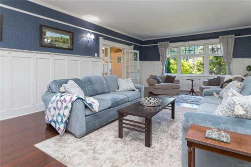 875 Richmond Ave, Victoria, BC 