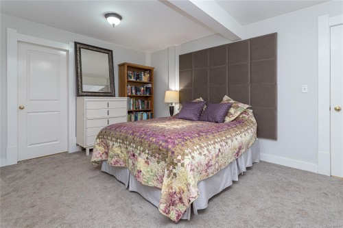 875 Richmond Ave, Victoria, BC 