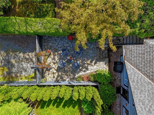 875 Richmond Ave, Victoria, BC 