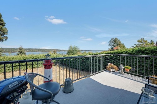275 Bayview Ave, Ladysmith, BC 