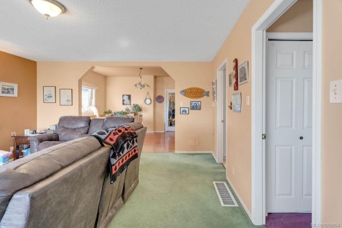 275 Bayview Ave, Ladysmith, BC 