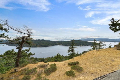 470 Heck Hill Rd, Mayne Island, BC 