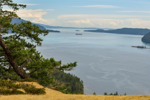 470 Heck Hill Rd, Mayne Island, BC 