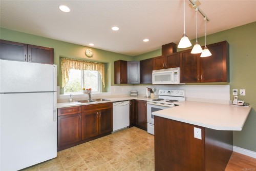 2237 Neptune Way, Comox, BC 