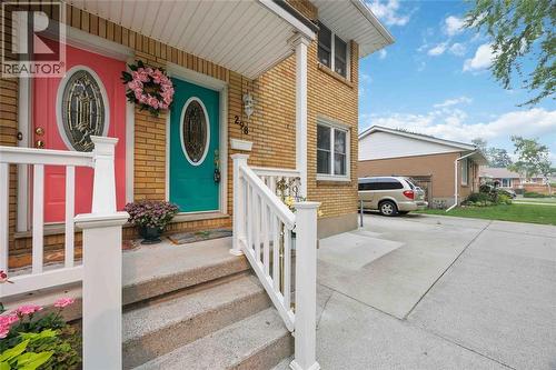 298 Elsfield Crescent, Sarnia, ON 
