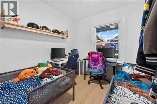 21 Cameron Avenue N, Hamilton, ON 