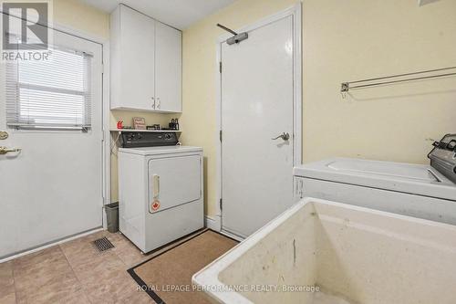 6284 Sundown Crescent, Ottawa, ON 