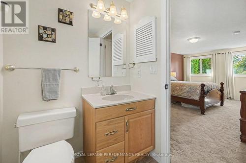 6284 Sundown Crescent, Ottawa, ON 