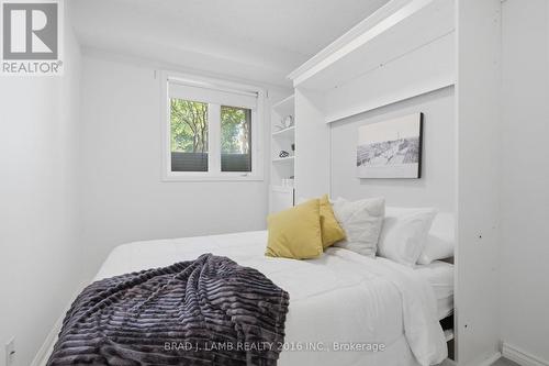 29 - 80 Carr Street, Toronto, ON 
