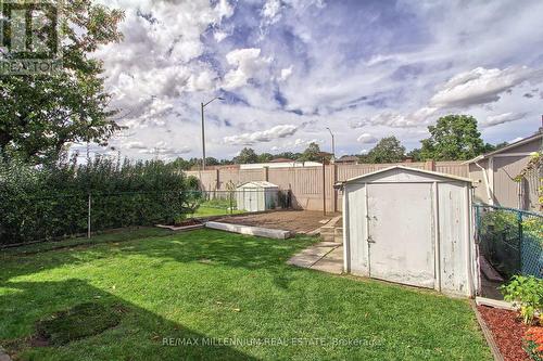 Garden and shed - 7431 Sigsbee Drive, Mississauga, ON 