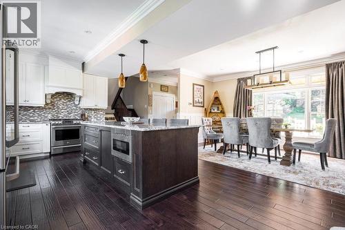 381 Woodworth Court, Ancaster, ON 