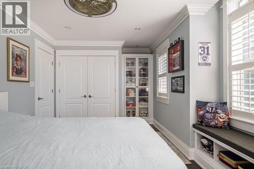 381 Woodworth Court, Ancaster, ON 